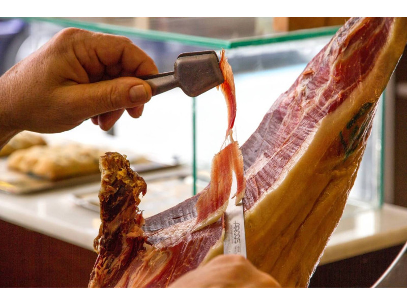 Хамонера – Подставка для хамона – модель Курвадо: удобство и элегантность